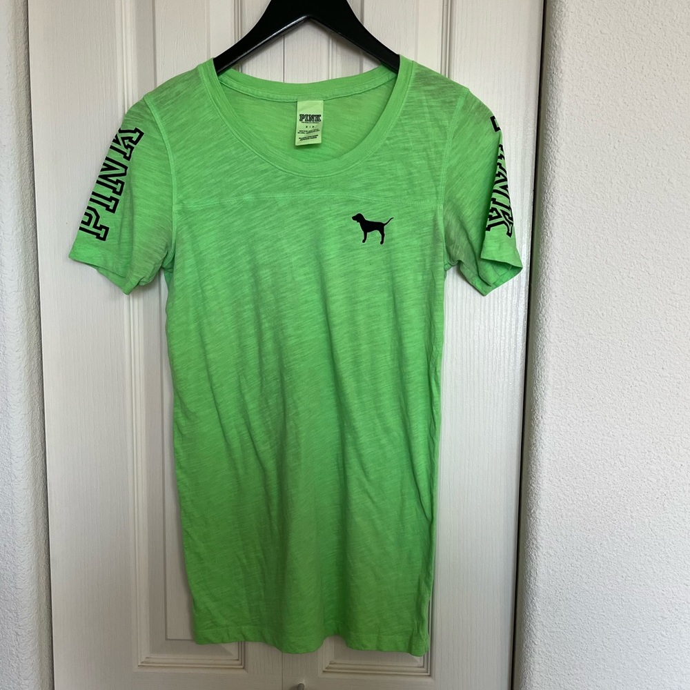 EUC Victoria’s Secret PINK Tee